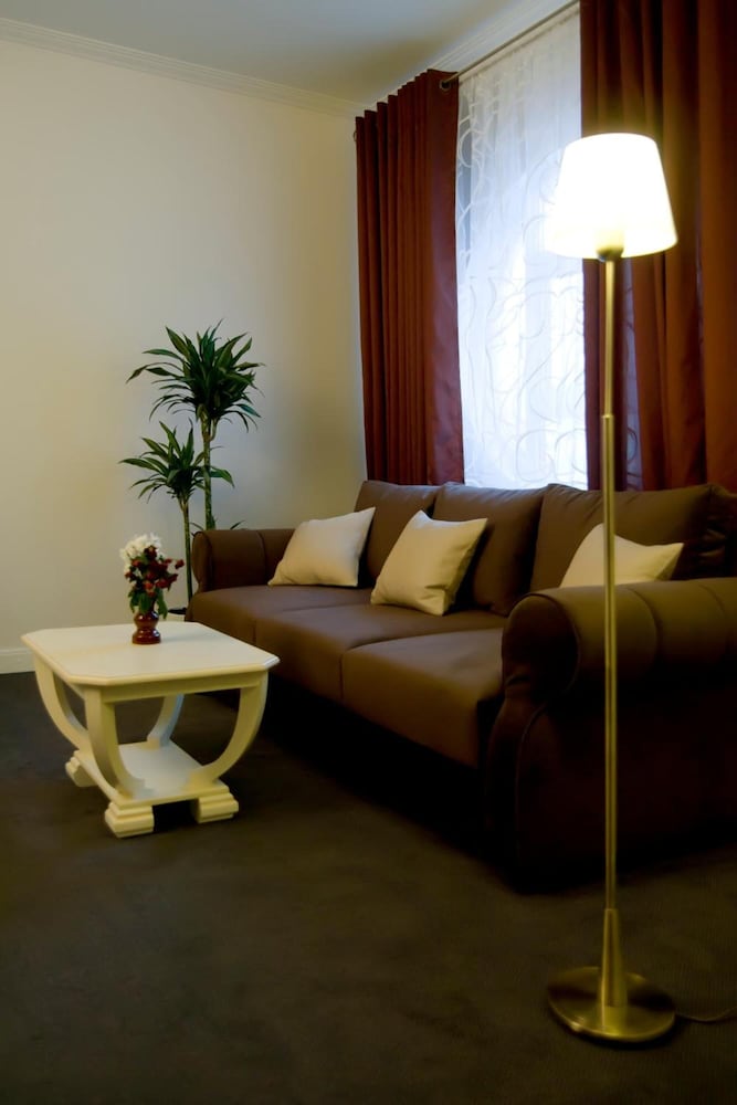 

Roma - Chişinău - Villa Rossa