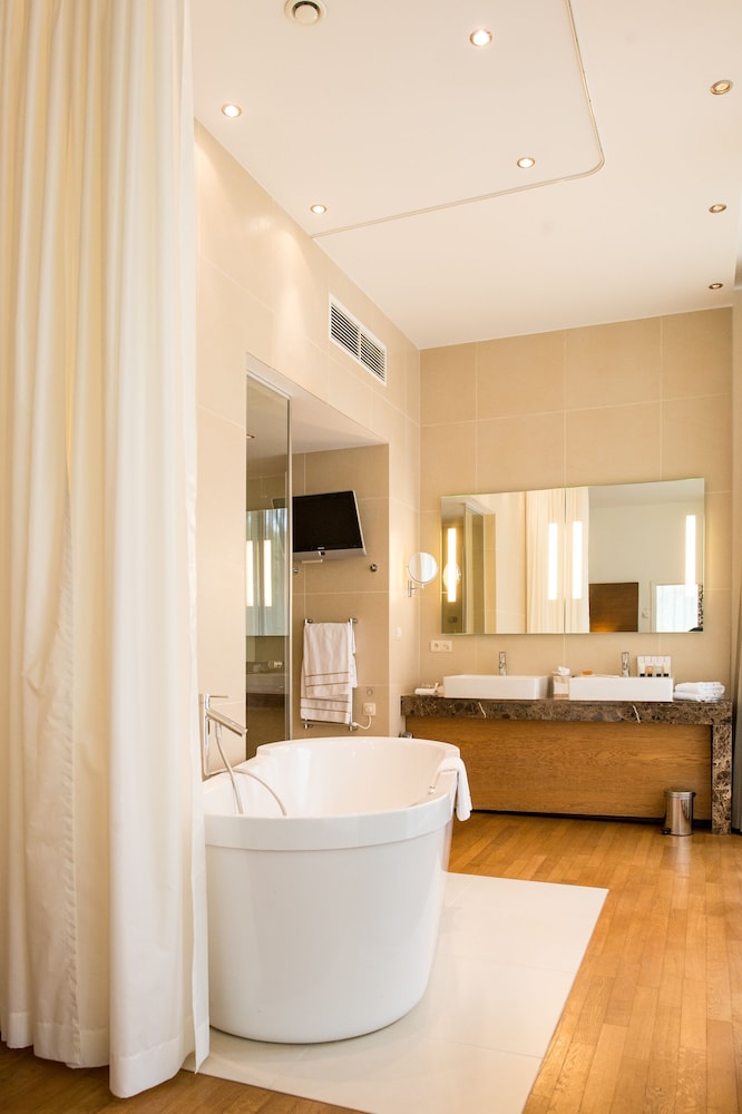 

Milano - Waterloo - Dolce By Wyndham La Hulpe Brussels