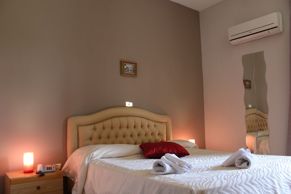 

Torino - Costiera Sorrentina, Italia - Hotel Santuario Pompei