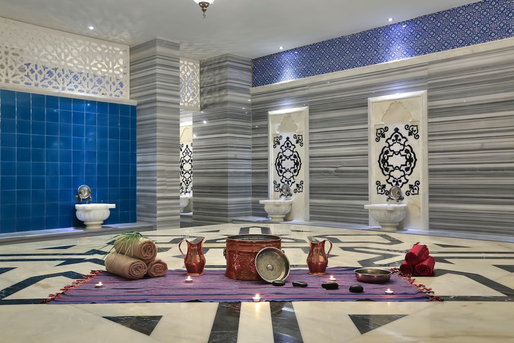 

Milano - Menderes - Sunis Efes Royal Palace Resort & Spa