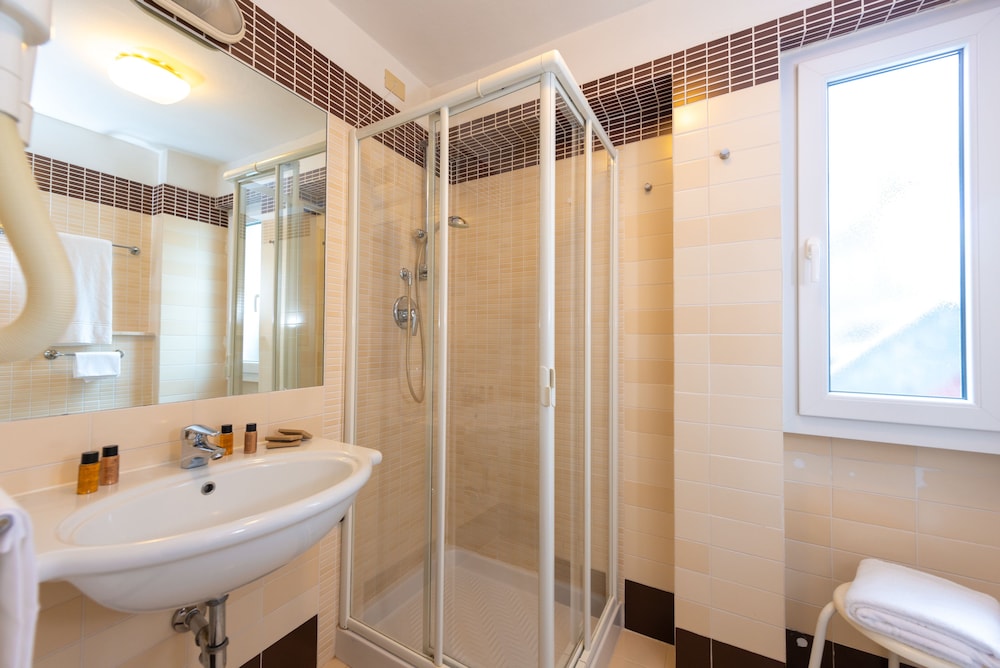 

Roma - Forte dei Marmi - L'Alba Hotel