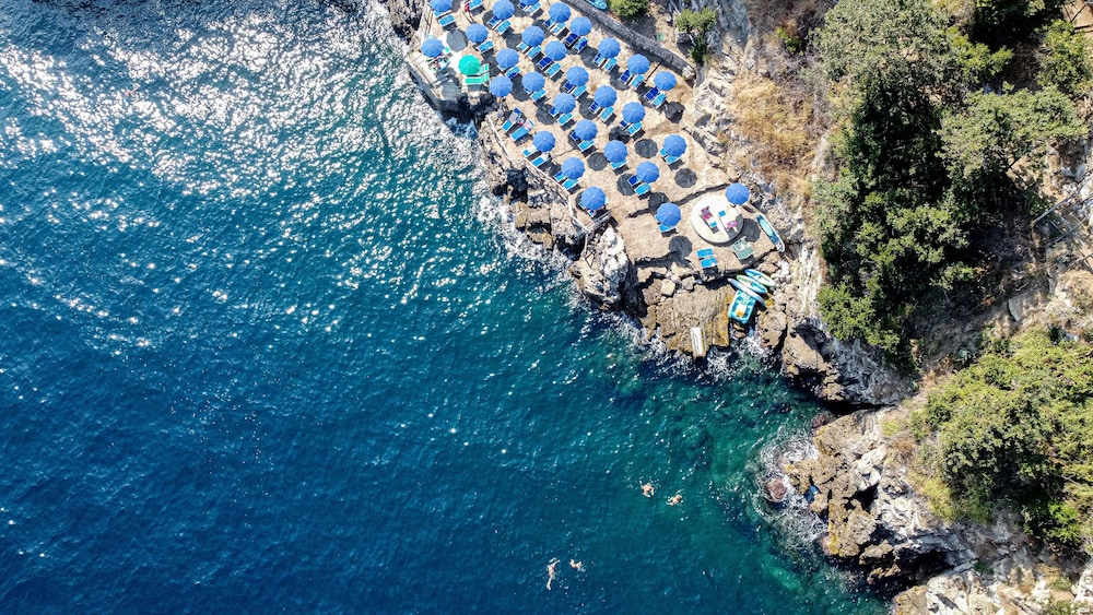 

Milano - Costiera Sorrentina, Italia - Hostel & Glamping Santa Fortunata