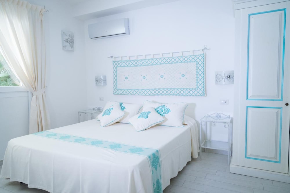 

Palermo - Villasimius, Sardegna - Hotel Regina Simius