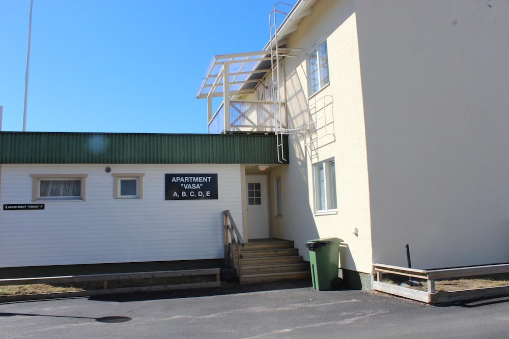 

Bari - Rovaniemi, Lapponia - Hotel Aakenus