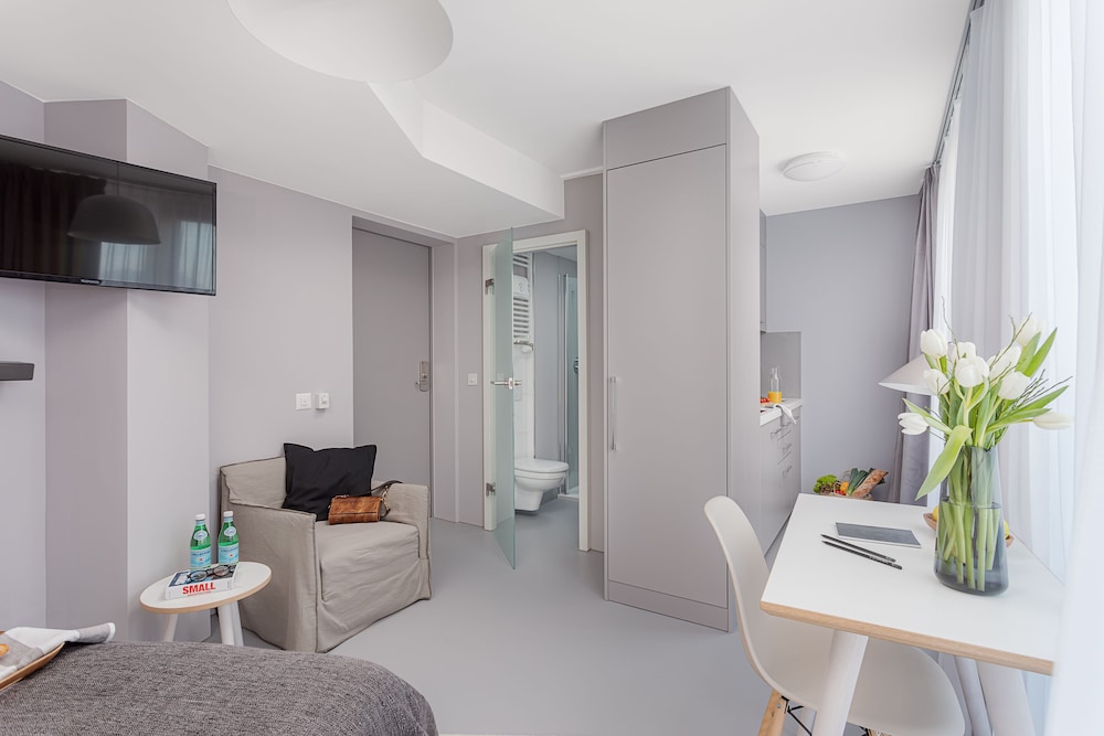 

Napoli - Lucerna - VISIONAPARTMENTS Neustadtstrasse - contactless check-in
