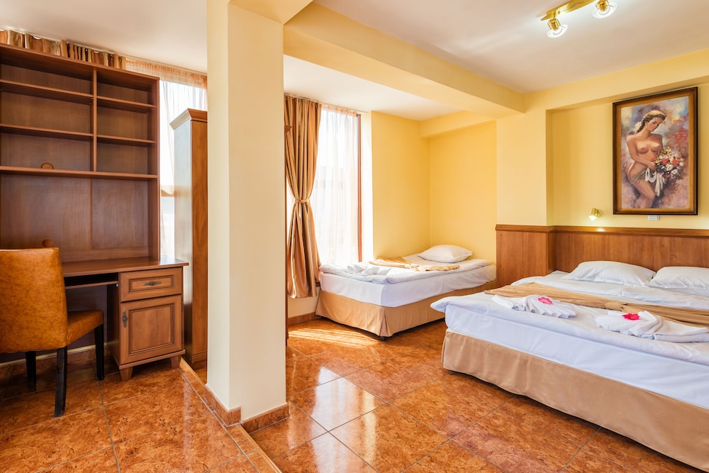 

Milano - Burgas - Avenue Hotel