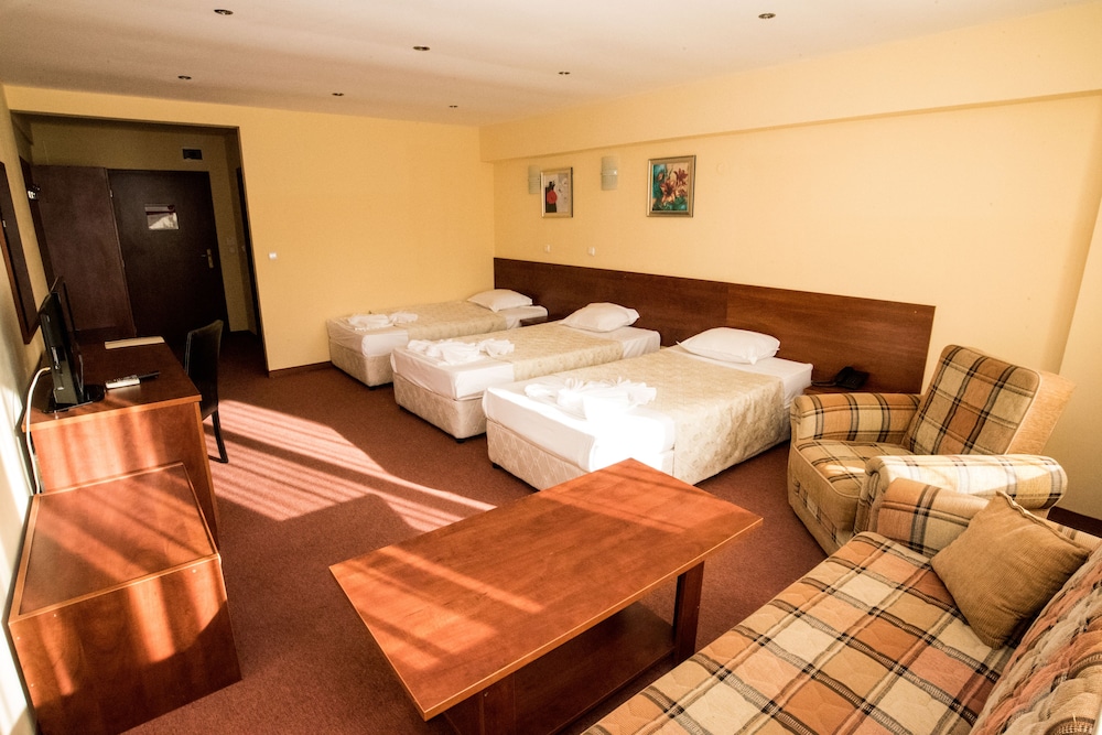 

Milano - Burgas - Avenue Hotel