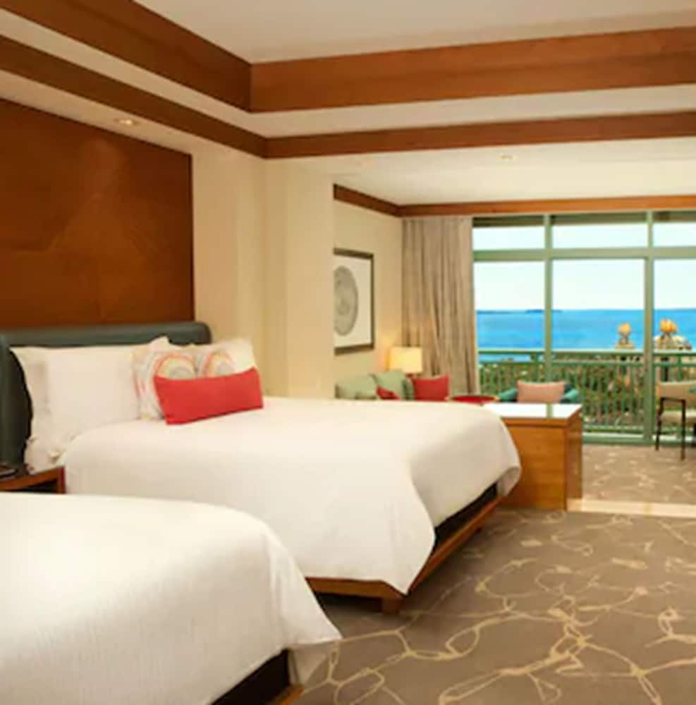 

Roma - Paradise Island - The Cove at Atlantis