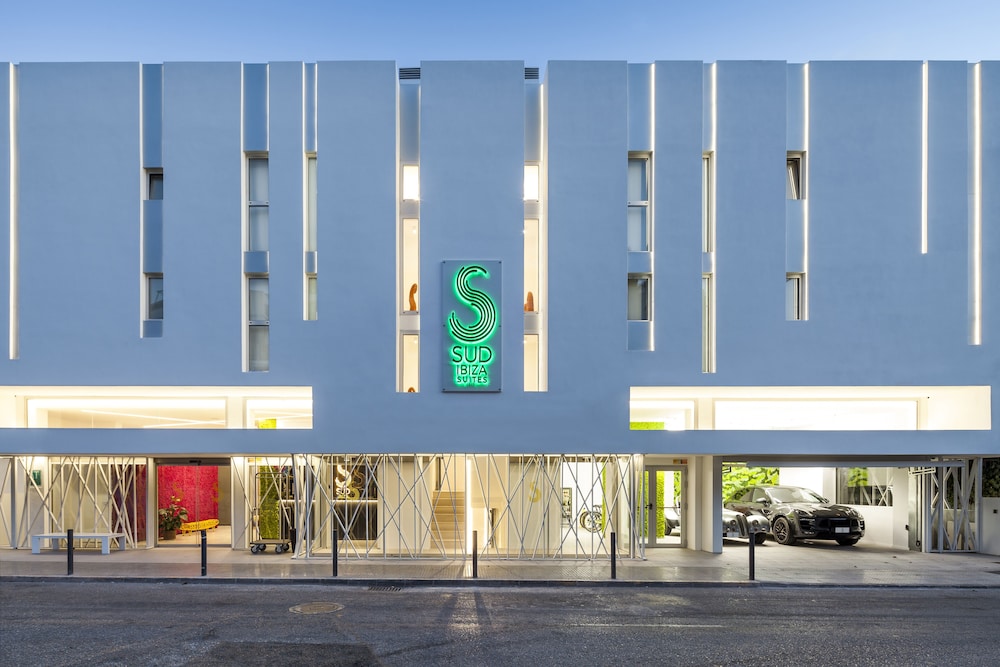

Ancona - Talamanca - Sud Ibiza Suites