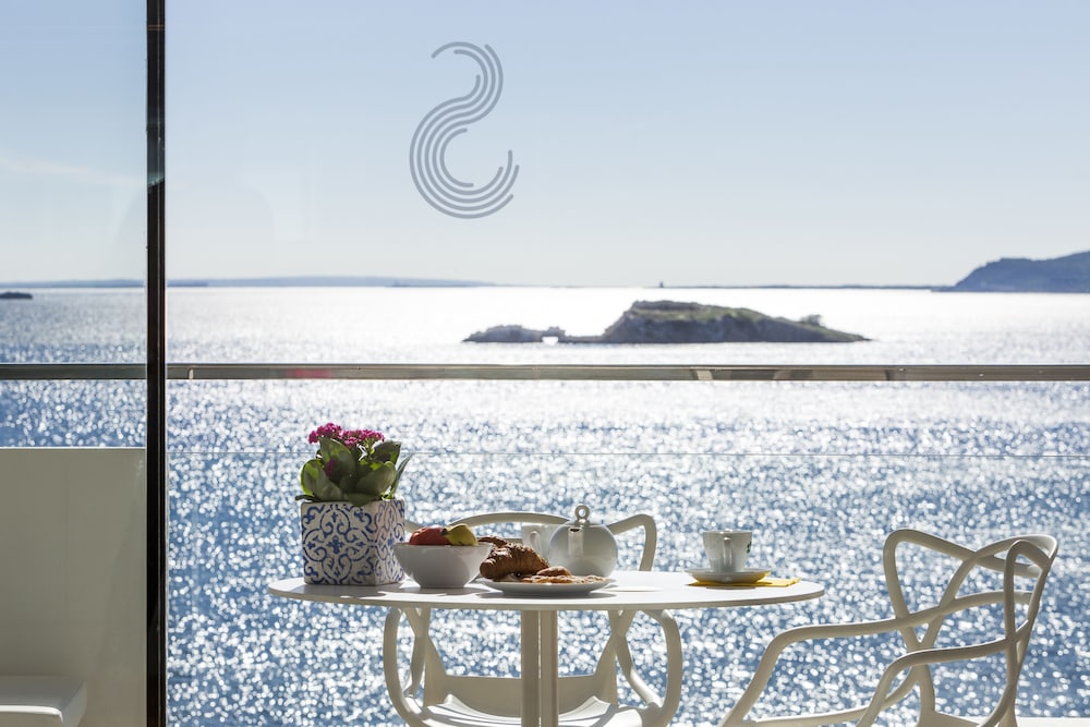

Bari - Talamanca - Sud Ibiza Suites