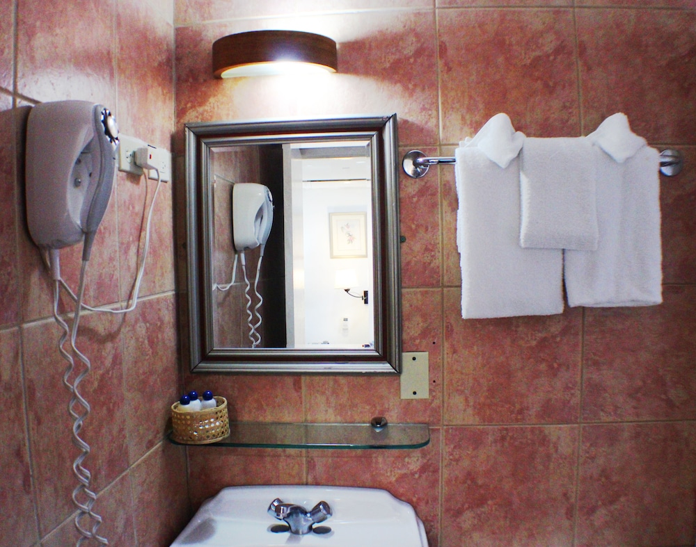 

Genova - Montego Bay - Altamont West Hotel