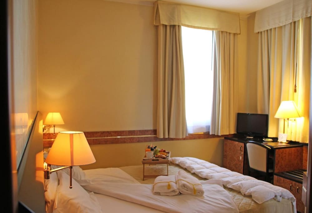 

Bari - San Donà di Piave - Villa Leon D'Oro