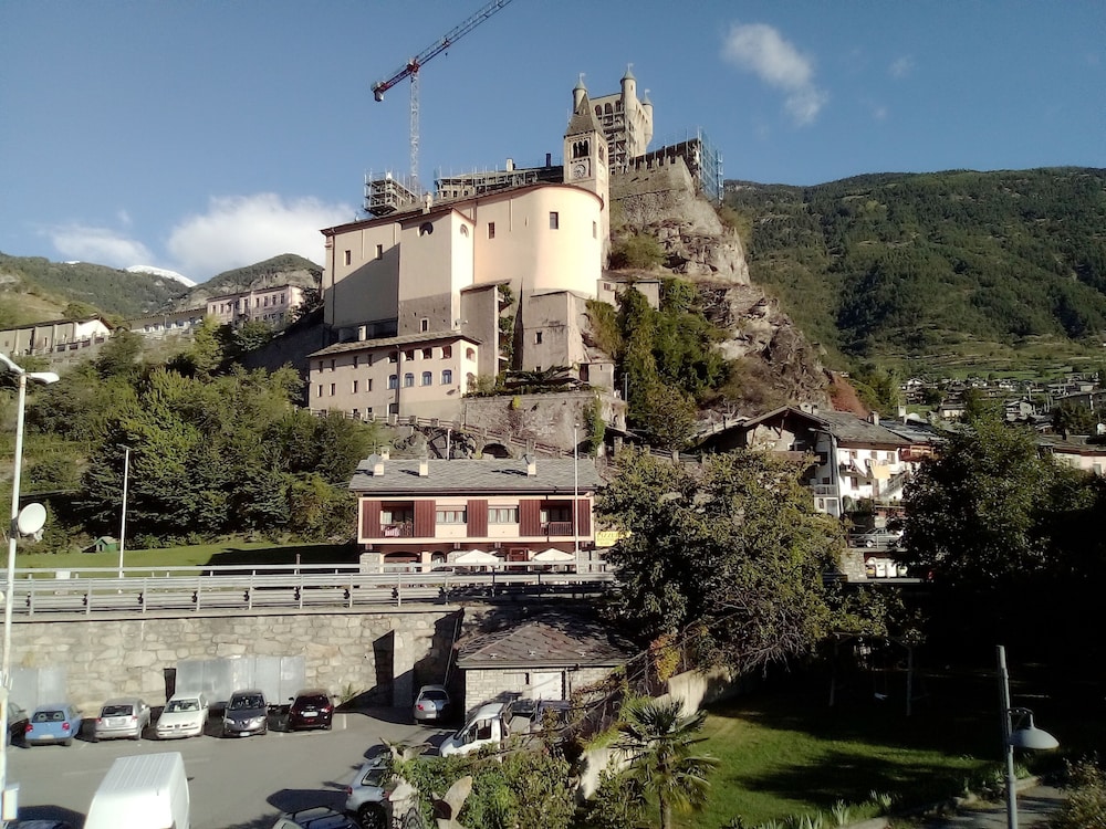 

Milano - Aosta - Hotel Residence Chateau