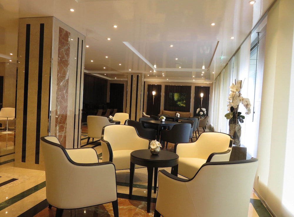 

Roma - Ferney-Voltaire - Nash Airport Hotel