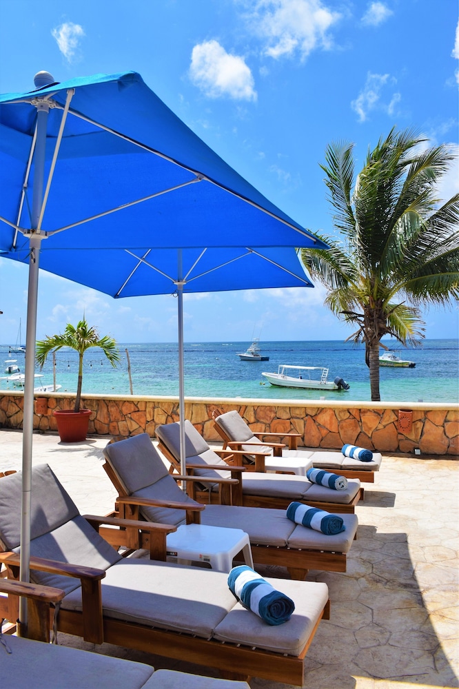 

Napoli - Puerto Morelos - Hacienda Morelos Beachfront Hotel