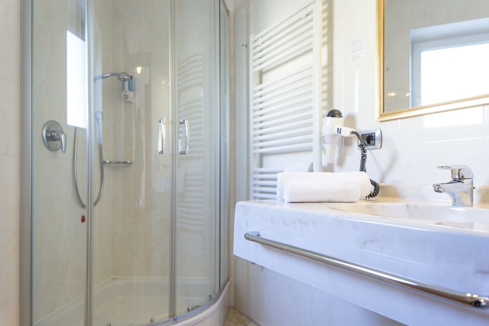 

Roma - Valle Aurina, Montagna Italia - Hotel Kronplatz