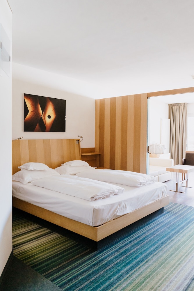 

Cagliari - Livigno - Hotel Lac Salin Spa & Mountain Resort