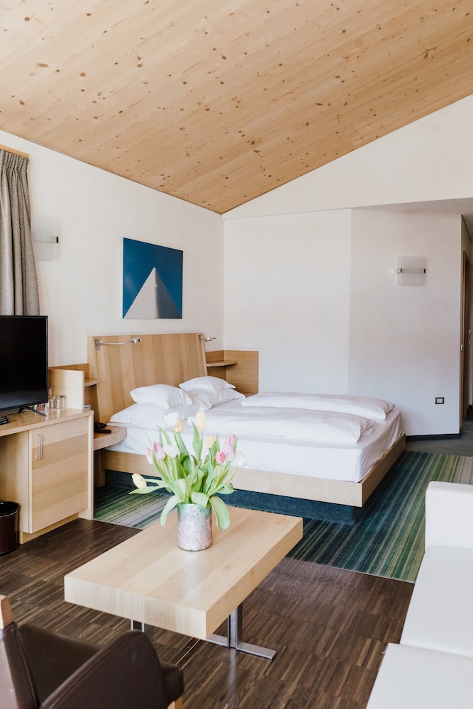 

Cagliari - Livigno - Hotel Lac Salin Spa & Mountain Resort