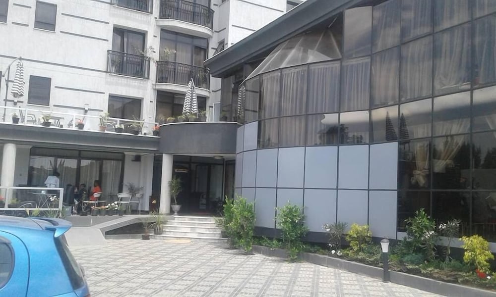 

Roma - Addis Ababa - North Addis Hotel