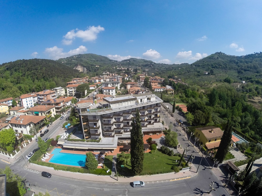 

Catania - Montecatini Terme - Hotel Michelangelo & Day SPA