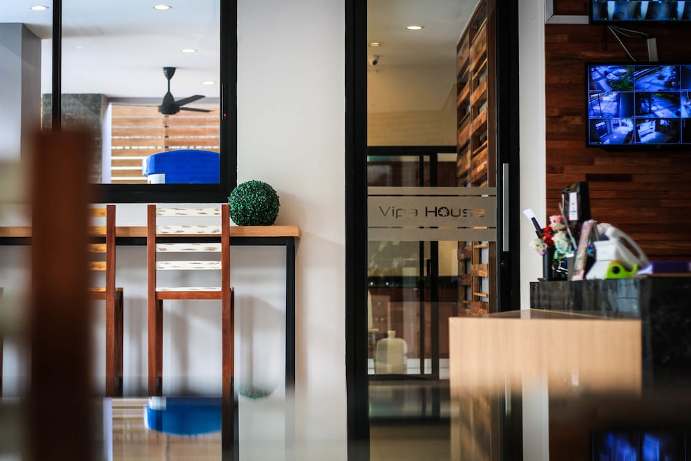 

Roma - Rawai Beach - Vipa House Phuket