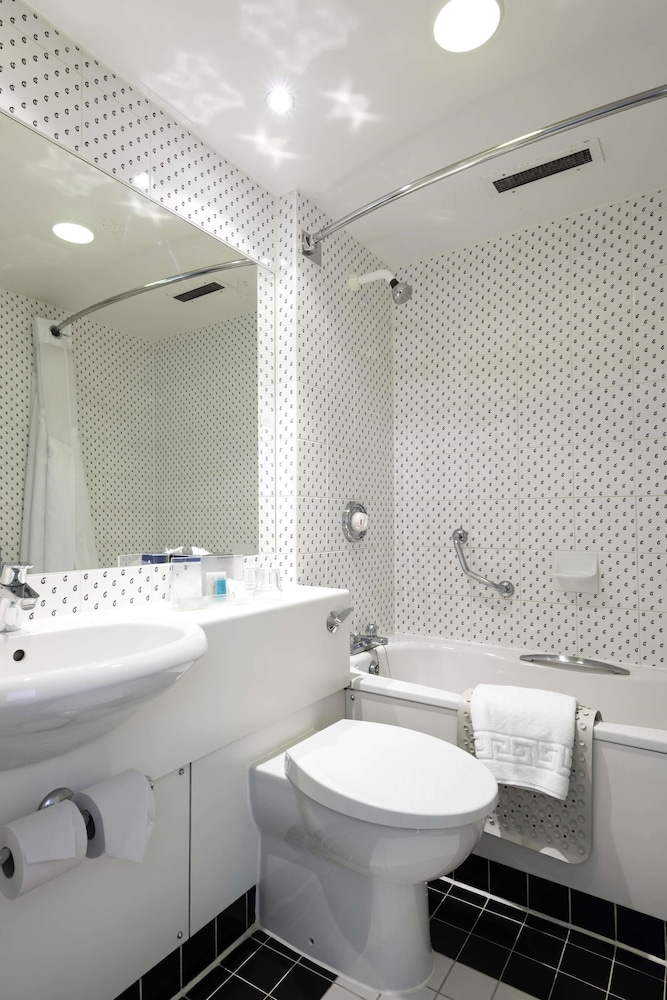 

Catania - Twickenham - Best Western London Heathrow Ariel Hotel