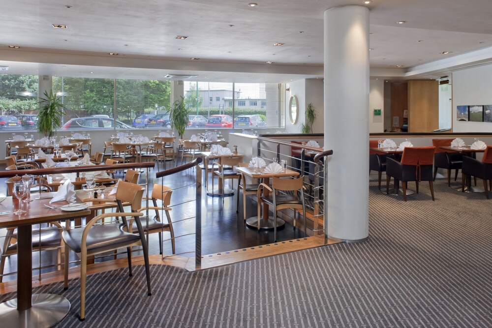 

Bologna - Staines - Best Western London Heathrow Ariel Hotel