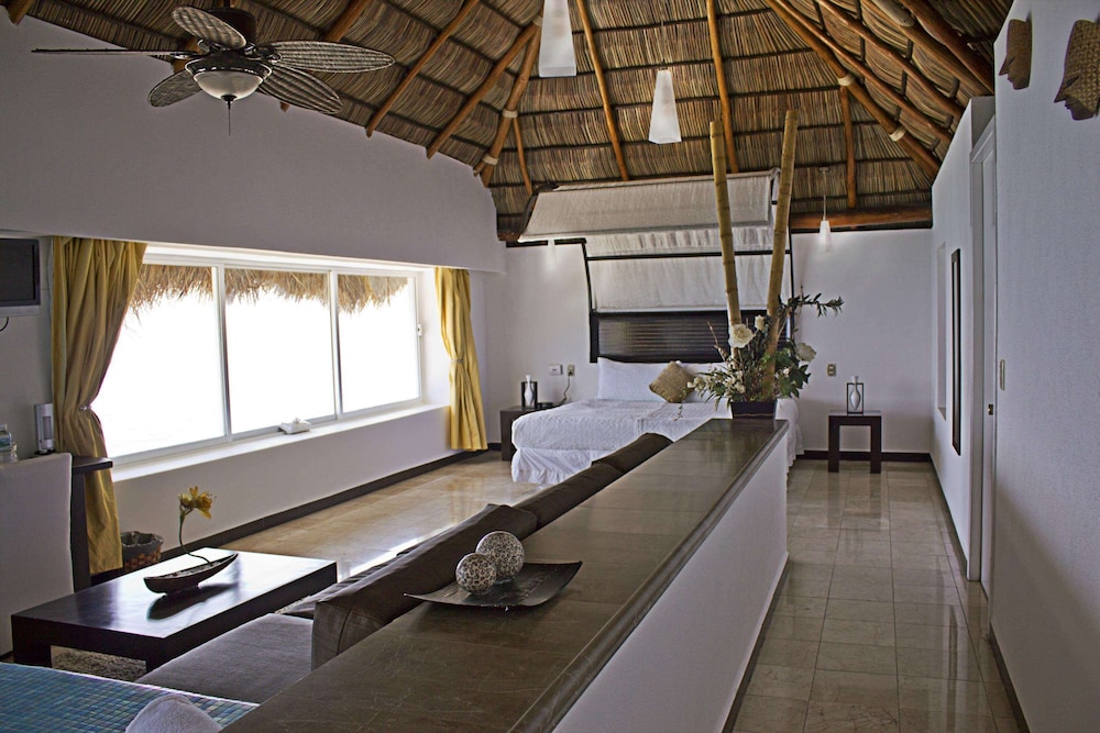 

Roma - Manzanillo - Best Western Plus Luna del Mar