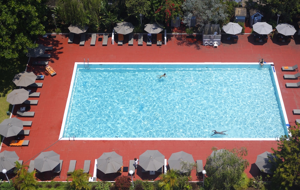 

Bologna - Antananarivo - Carlton Hotel