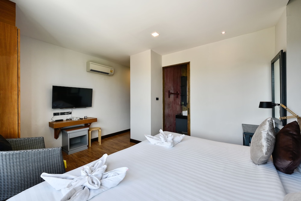 

Milano - Wichit - Casa Bella Phuket