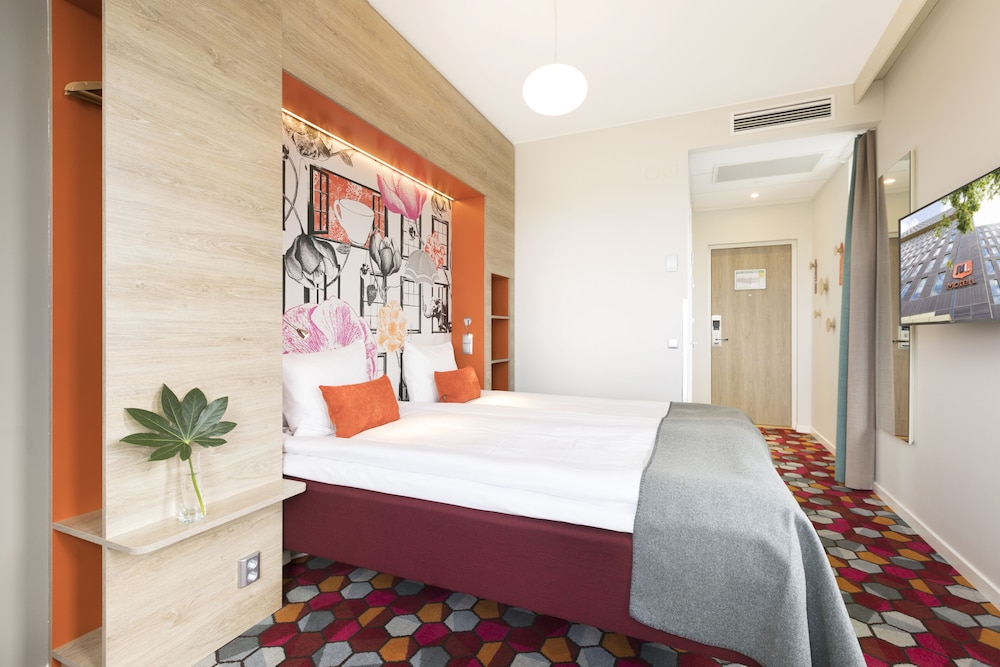 

Roma - Älvsjö - Motel L Stockholm Älvsjö