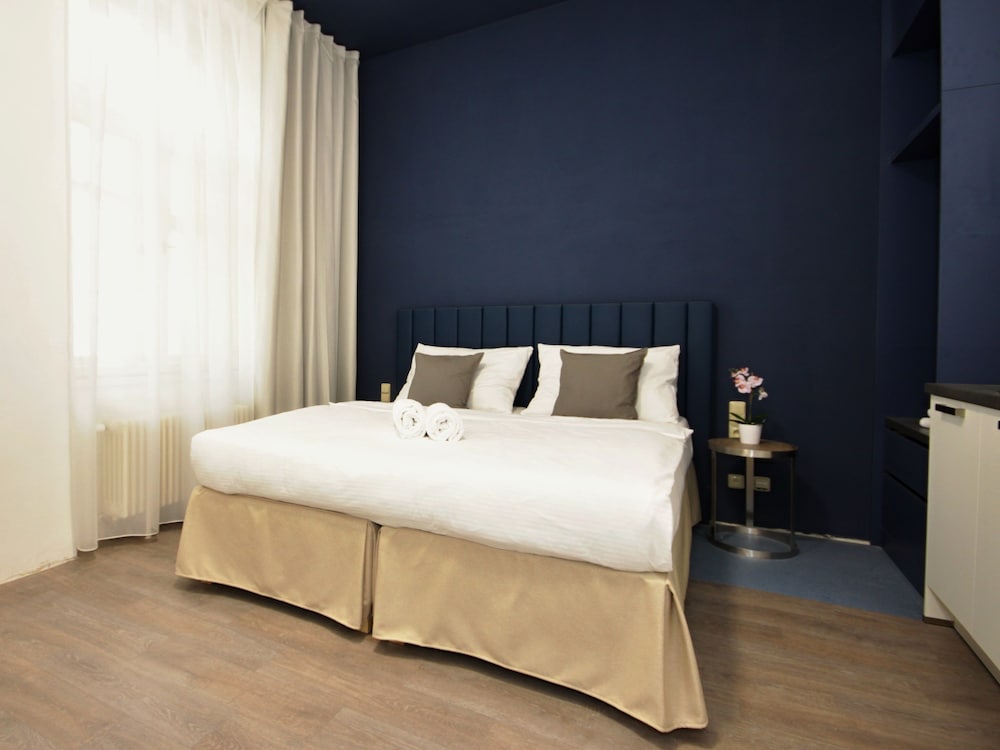

Bari - Praga - Alveo Suites