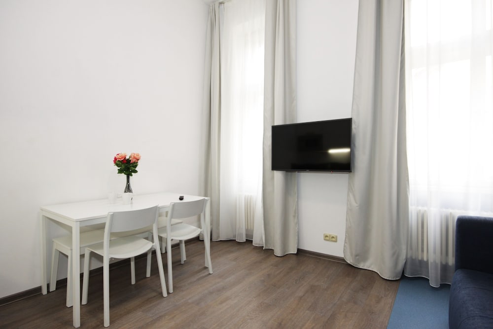 

Genova - Praga - Alveo Suites