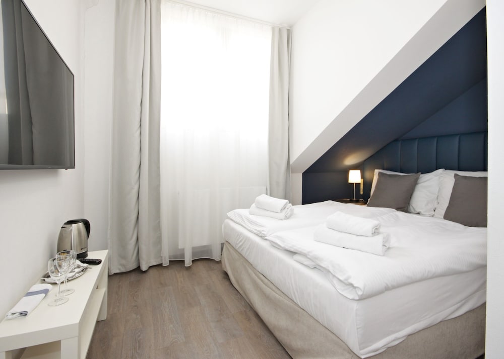 

Roma - Zdiby - Alveo Suites