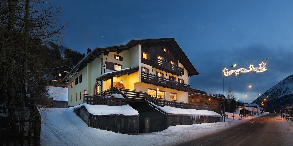 

Napoli - Livigno - Hotel Loredana