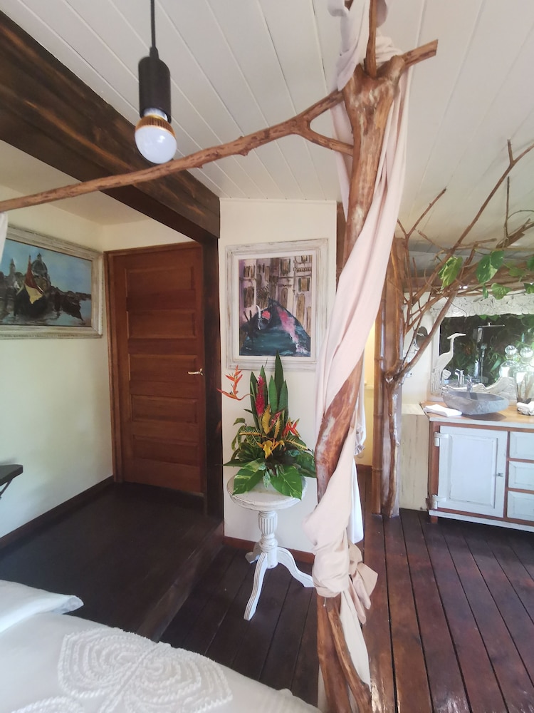 

Roma - Moorea - Hôtel Fenua Mata'i'oa