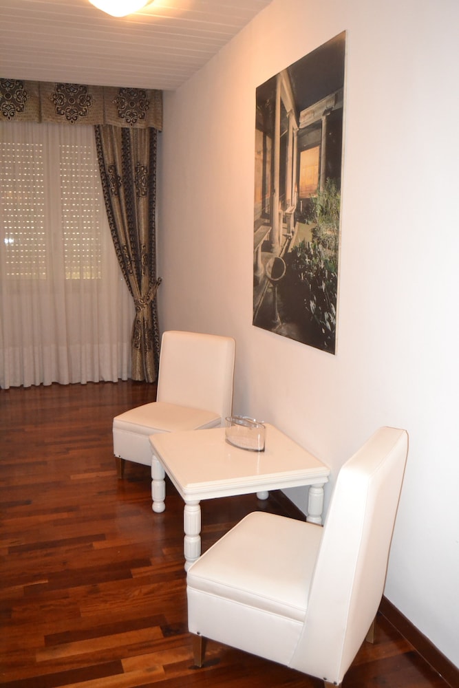 

Catania - Santa Maria la Carità - Hotel Palma