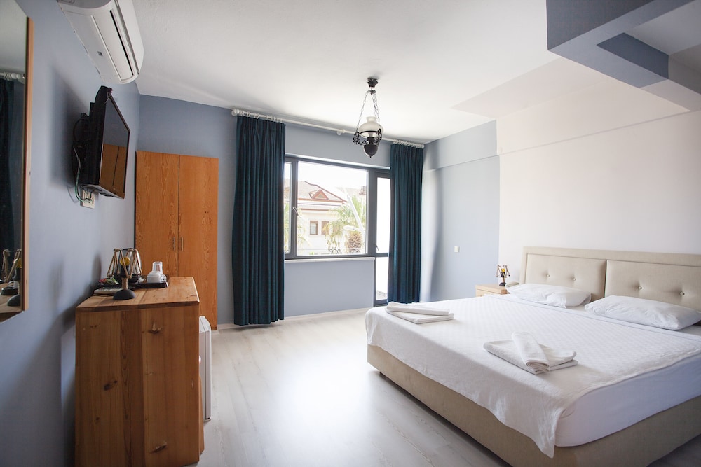 

Roma - Datça - Zephyros City Otel
