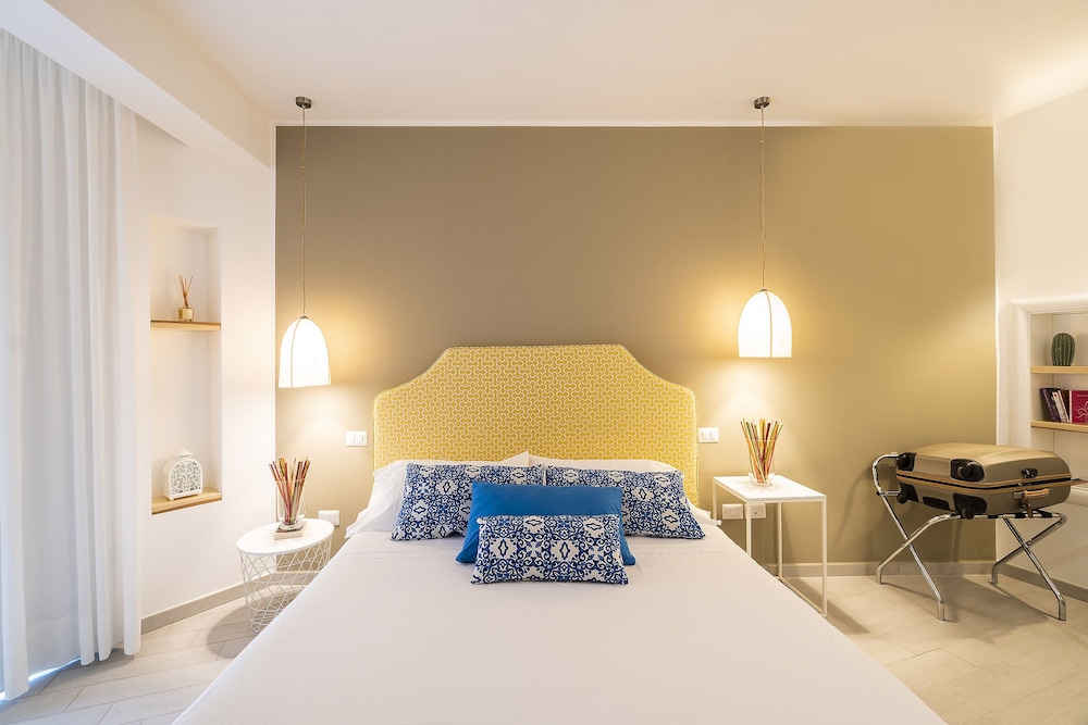 

Milano - Lipari, Isole Eolie - Hotel Orsa Maggiore