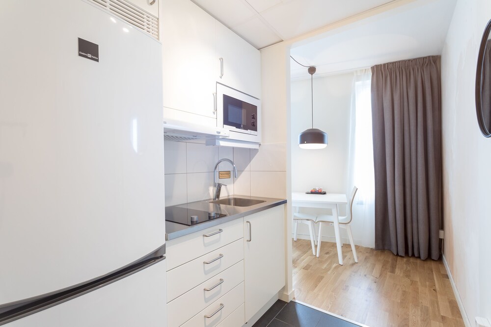 

Milano - Solna - ApartDirect Älvsjö