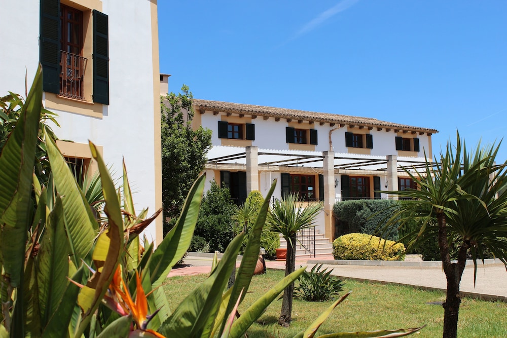 

Milano - Porreres - Finca Son Manera