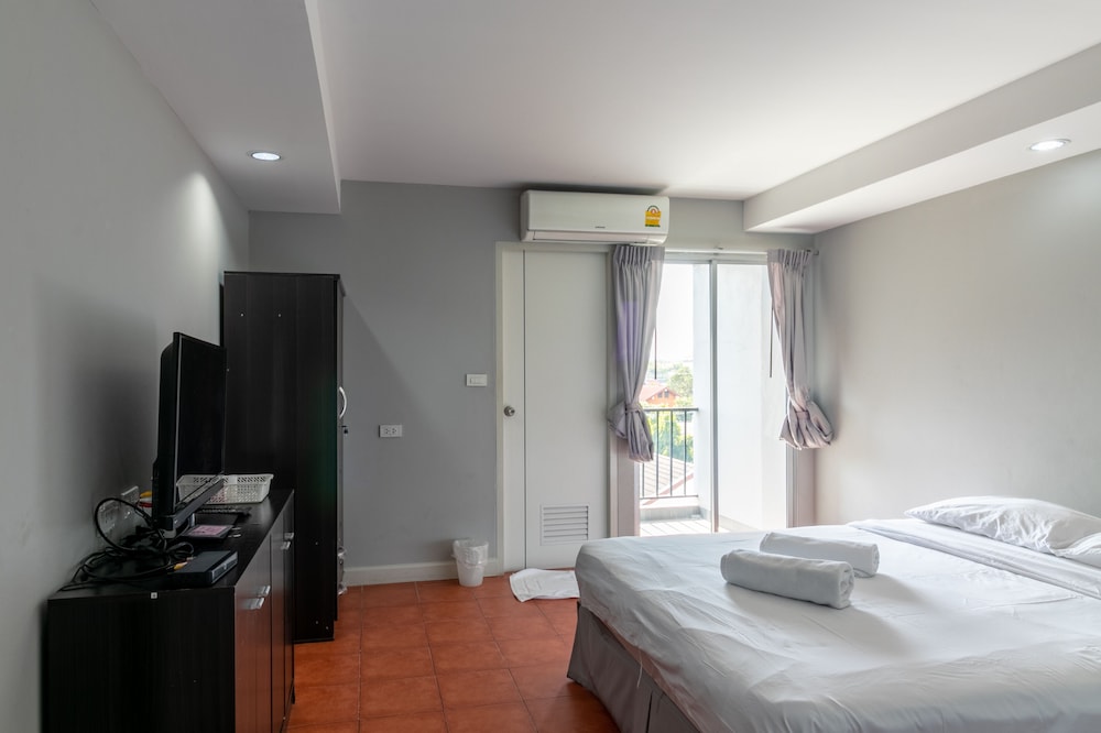 

Milano - Bang Kapi - Resortel Lat Phrao 91
