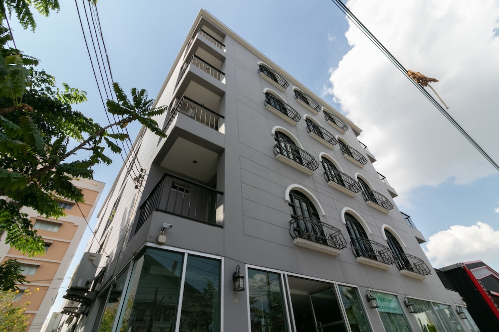 

Milano - Bang Kapi - Resortel Lat Phrao 91