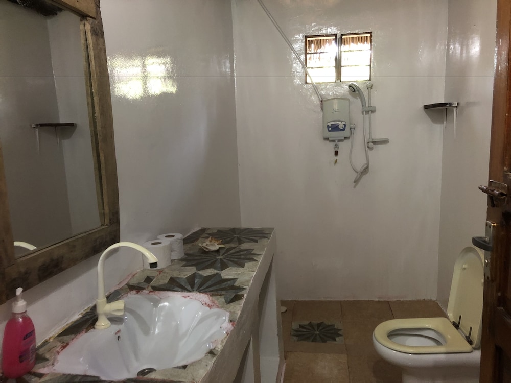 

Brindisi - Kizimkazi - Promised Land Lodge