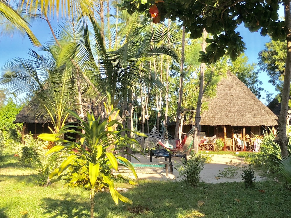 

Catania - Kizimkazi - Promised Land Lodge