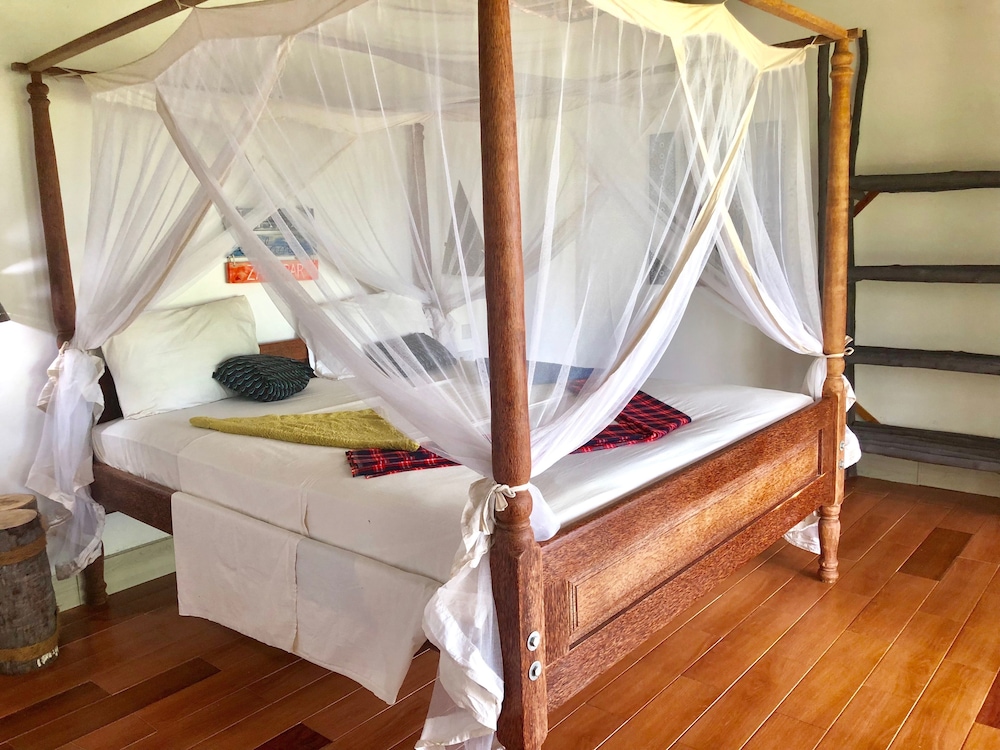 

Napoli - Kizimkazi - Promised Land Lodge