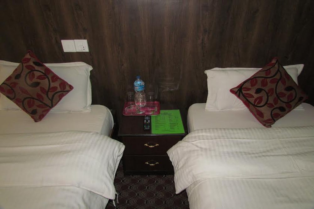 

Milano - Kathmandu - Hotel holiday inn