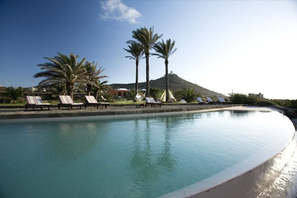 

Napoli - Pantelleria - Zubebi