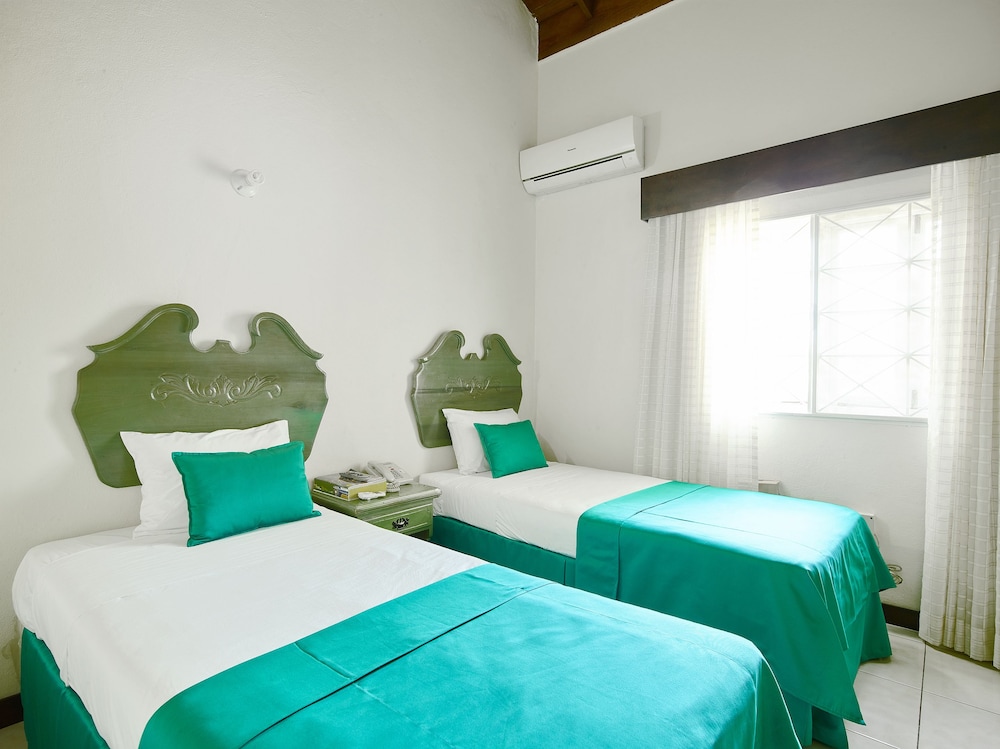 

Venezia - Kingston - Shirley Retreat Hotel