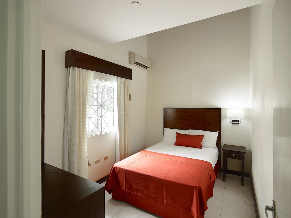 

Bologna - Kingston - Shirley Retreat Hotel